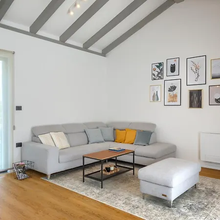 Gala Villa *